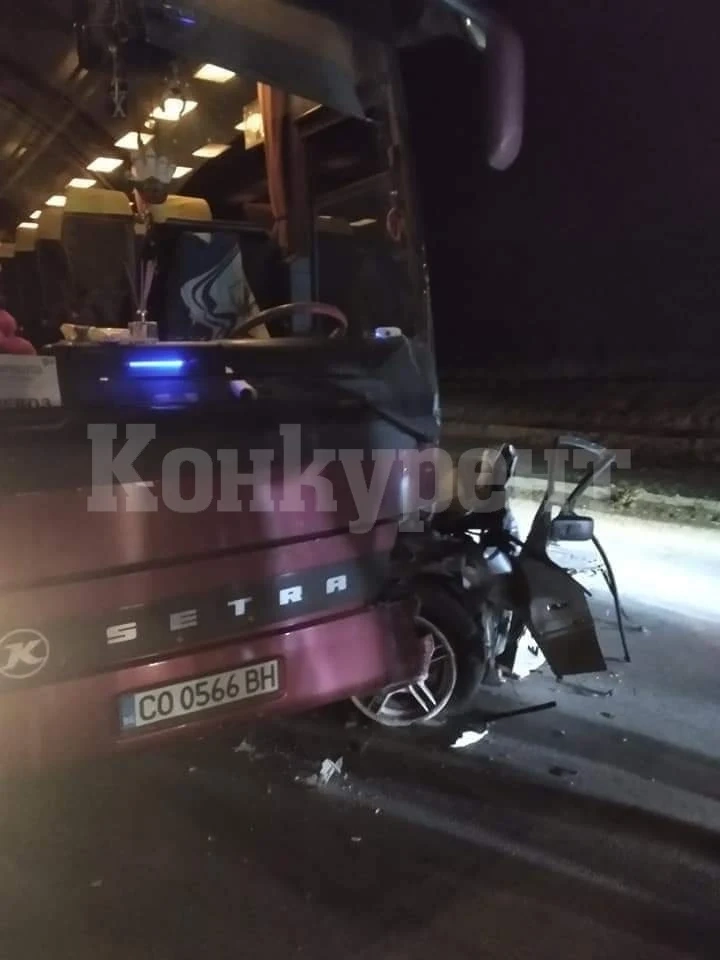 Зловеща катастрофа блокира трафика по Е-79 - вижте шокиращи СНИМКИ+ВИДЕО