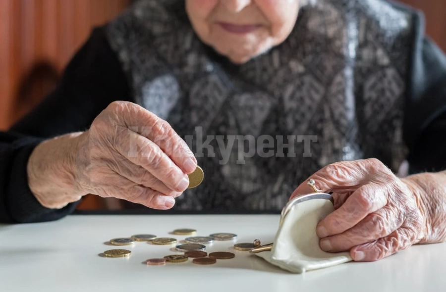 Вдигат пенсиите средно с 84 лв. догодина