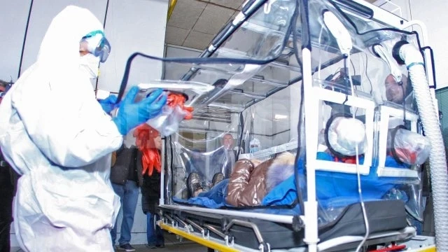 Вкараха 15 с коронавирус в болница, 137 са новите болни