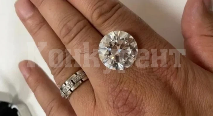 Британка почти хвърли диамант за 2,7 милиона долара на боклука