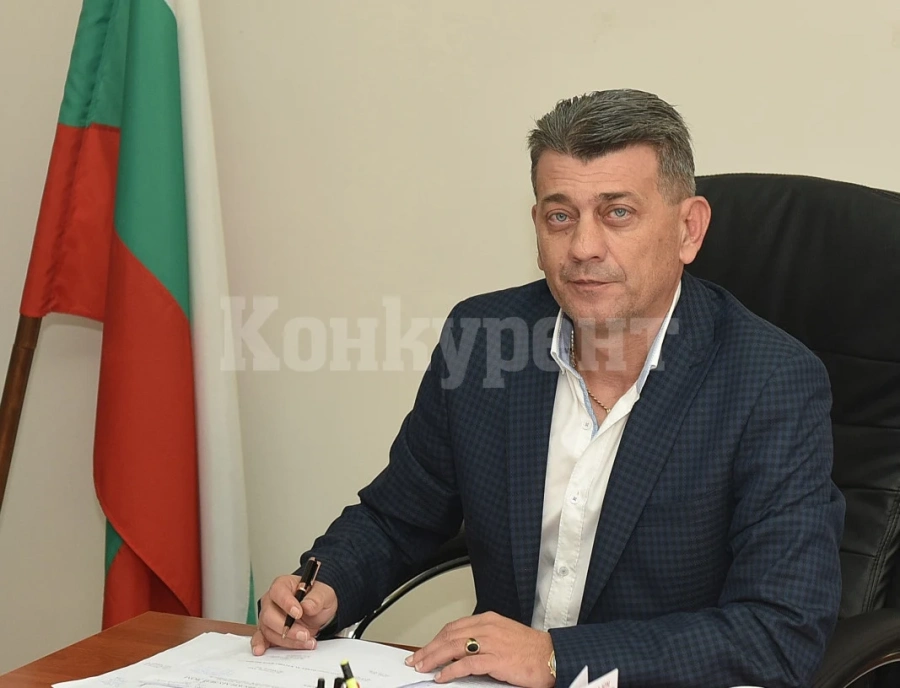 Кметът на Лом: Нека помним и следваме заветите на възрожденските будители за запазване на българската духовност и мъдрост