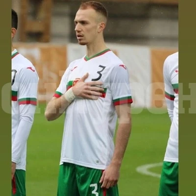 Пак повикаха Бауренски в U21