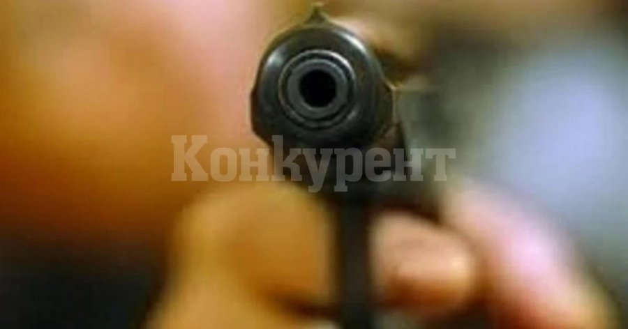 Пиян дядка заплаши с пистолет жена, закани се да я убие