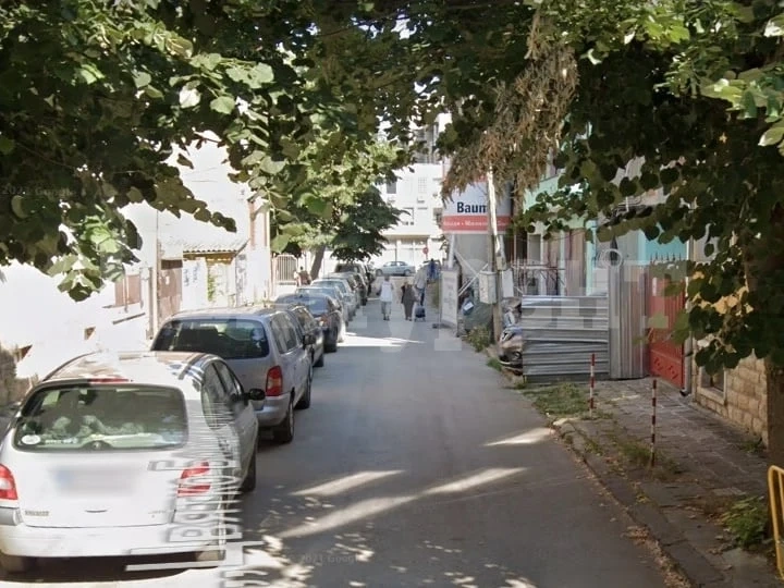 Ограничено е движението по ул. „Цвятко Бобошевски“