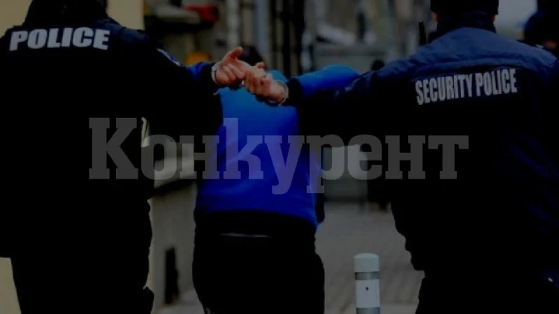 Работник пробва да краде от завод, спипаха го