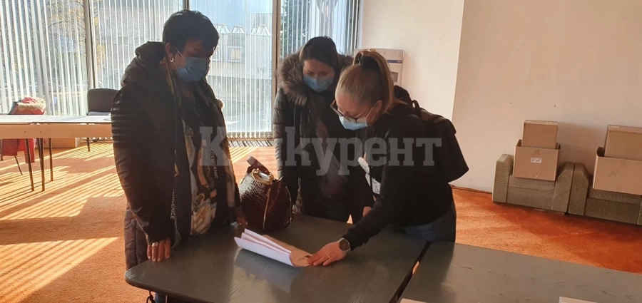 Подготвят сградата на театъра във Враца за преброителен център след края на изборния ден