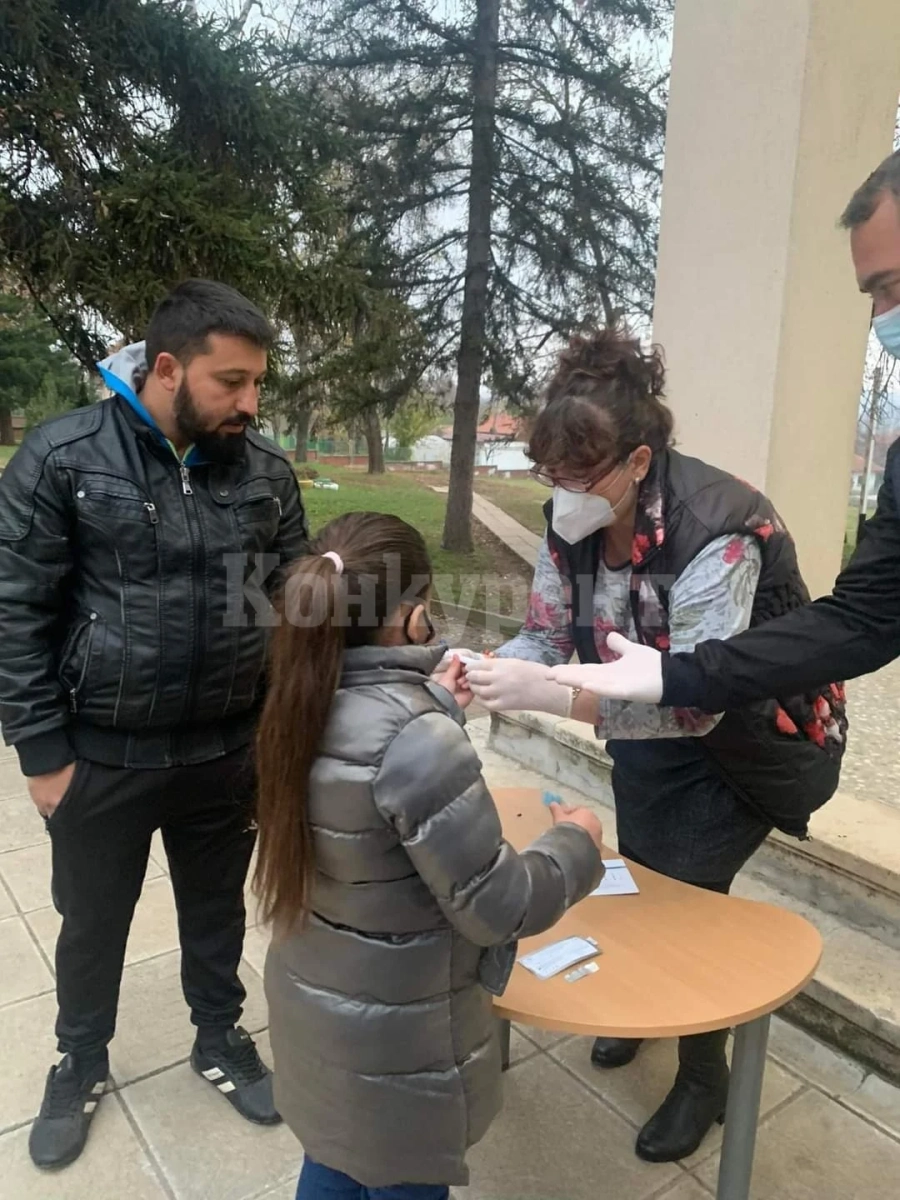 Вижте как децата от Бяла Слатина тръгнаха на училище СНИМКИ