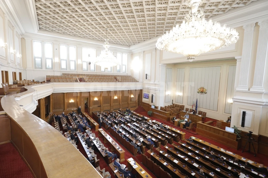 Кой казва, че предизборната надпревара била вяла и скучна