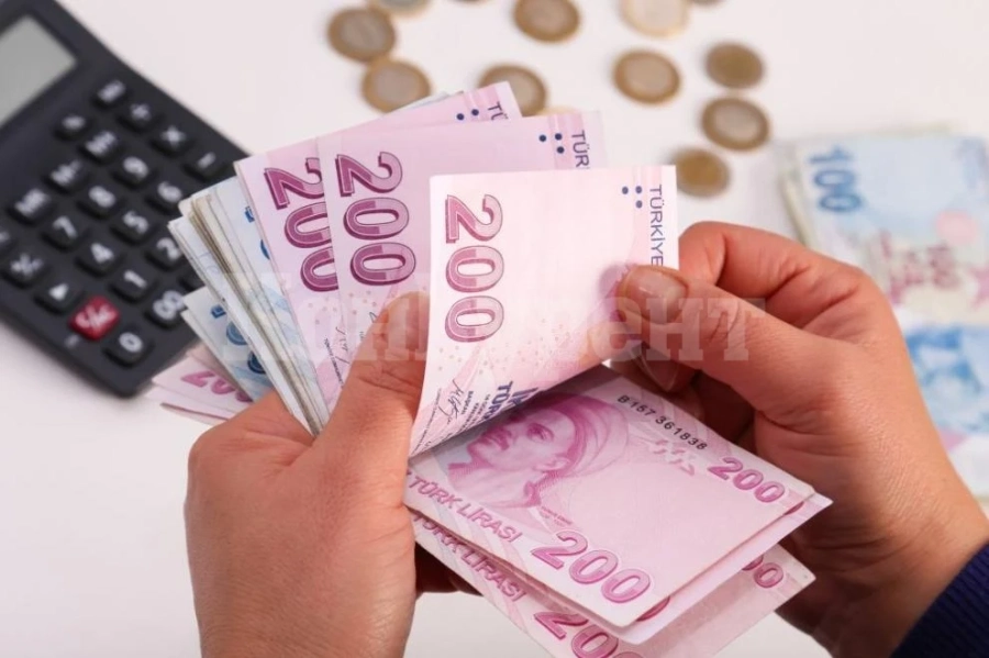Нов срив на турската лира, цената на златото пък скочи