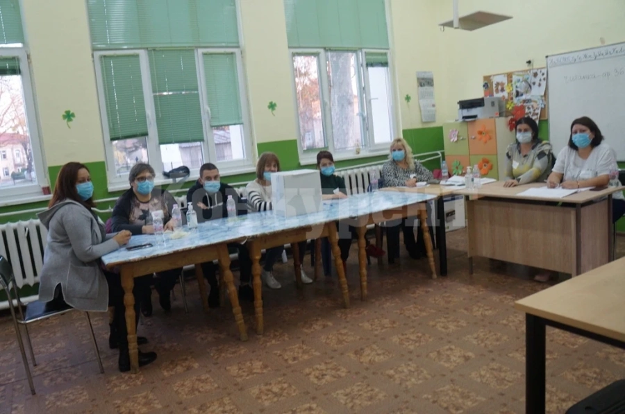 В Козлодуй предпочетоха Радев и Йотова