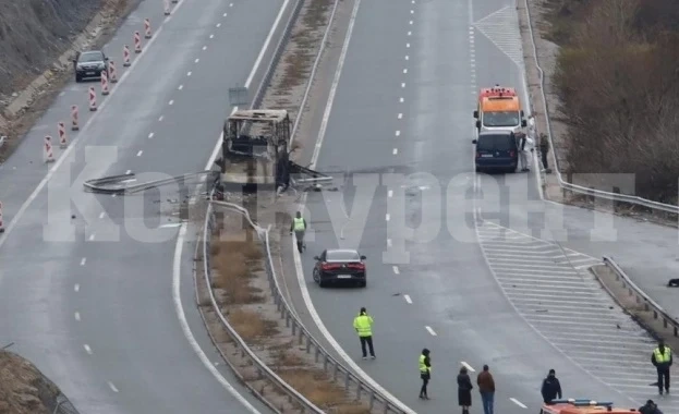 Първият очевидец на трагедията в автобуса разкри как е тръгнал пожарът
