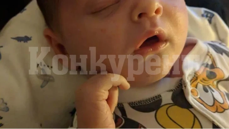 Люси за малко не уби 11-дневния си син с „целувката на смъртта”, която всяка майка дава на детето си! СНИМКИ