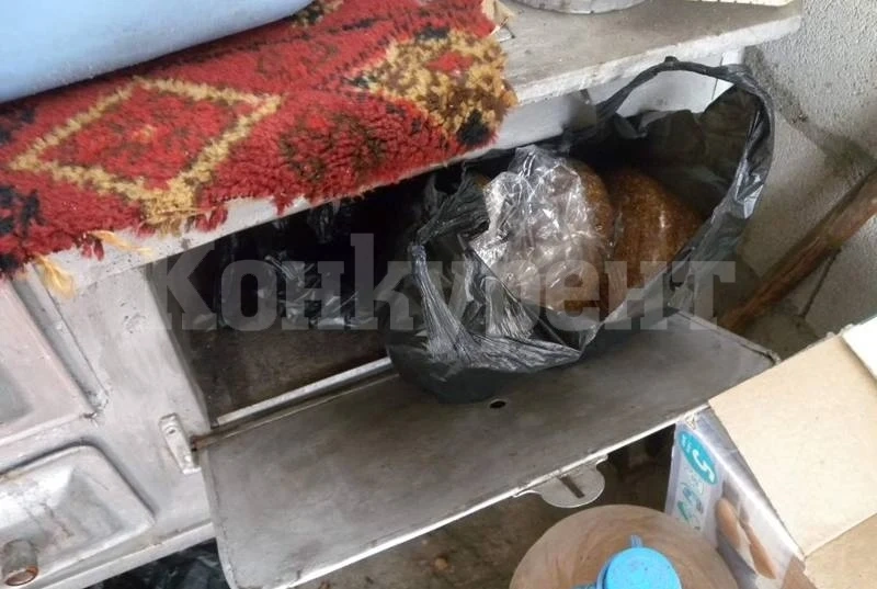 Полицаи откриха 5 кила тютюн, скрит в печка