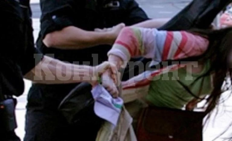 Браво на ченгетата! Хванаха набързо крадла, задигнала дамска раница, пълна с пари