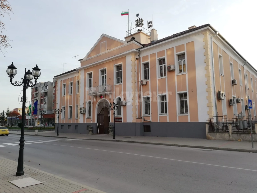 Изплащат възнагражденията на СИК в Козлодуй за втория тур