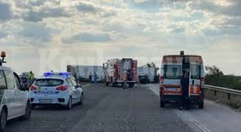 Влекач и камион се натресоха на възлово кръстовище във Враца, единият шофьор бил пиян
