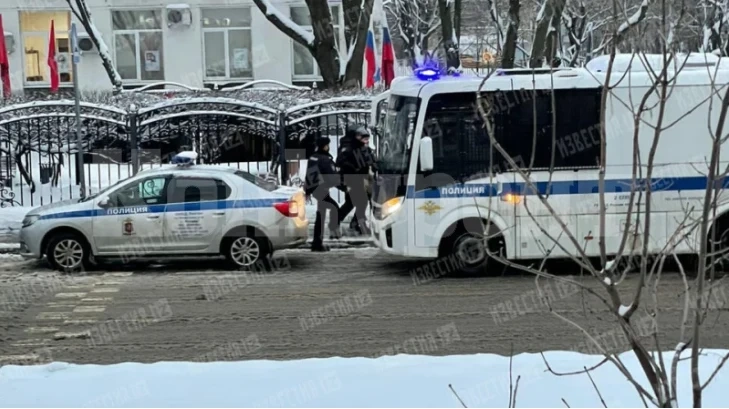 Забележка за маска се превърна в кървава баня с 2 трупа и...