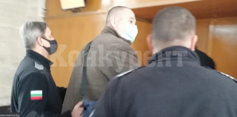 Полицаят, обвинен в двойно убийство, обяви гладна стачка