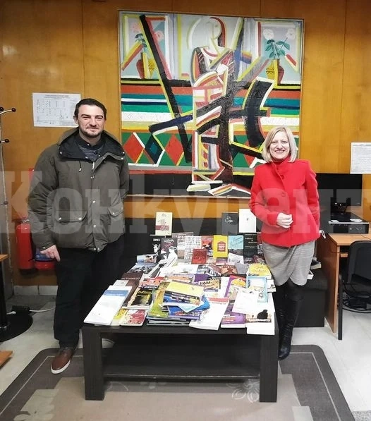 Дариха 90 книги на библиотеката във Враца