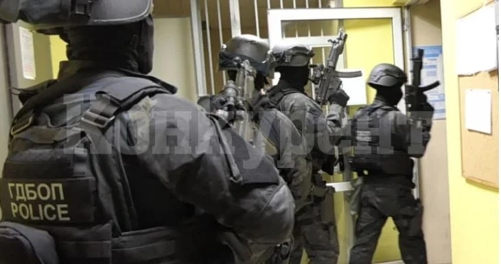 Удариха бандата на известен наркотрафикант и перач на пари