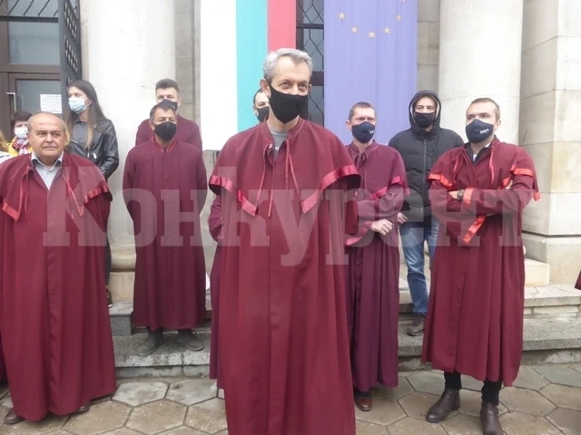 Районният прокурор на Враца Камен Каменов е отличен за висок професионализъм