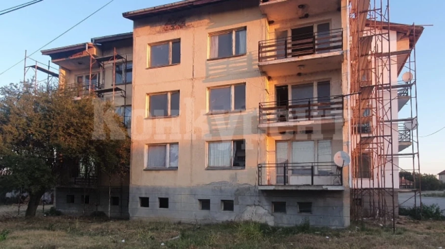 Ремонтираха общински блок в Дреновец