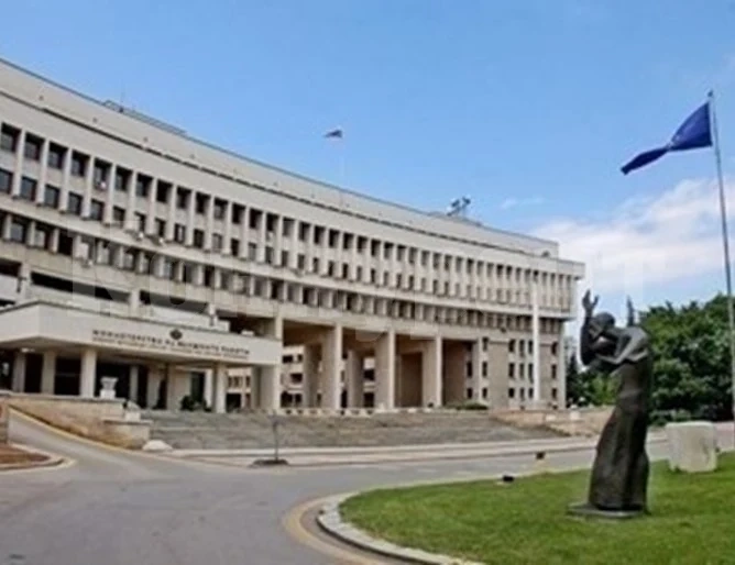 В Швейцария вече може да се влиза и с бърз антигенен тест