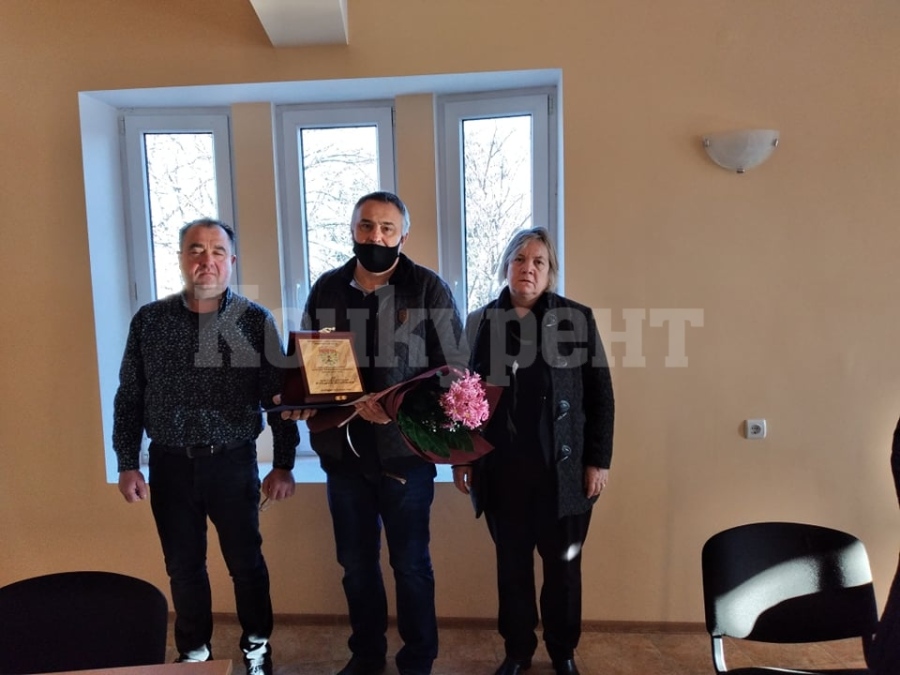 Д-р Светозар Цигаровски получи званието „Почетен гражданин на община Борован“