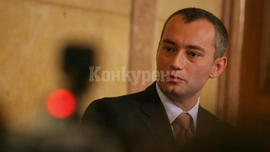 Врачанският зет Николай Младенов стана баща на трето дете 
