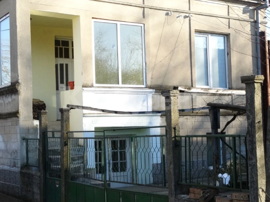 Тежък удар за младата жена, закопчана за жестокото убийство на старец във Видинско