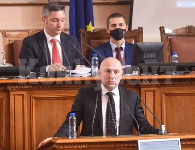 На първо четене: Бюджет 2021 ще важи до края на март