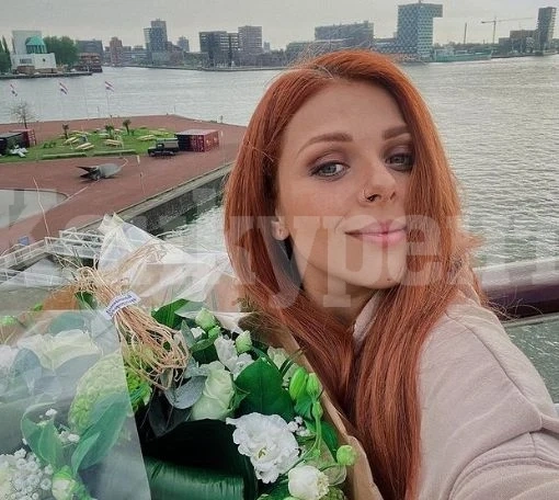 Вики Георгиева стана брюнетка! Харесва ли ви новата й визия