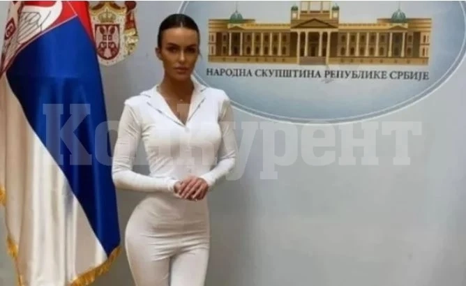 Не е депутат, не е и любовница - ето истината за красавицата в сръбския парламент СНИМКИ