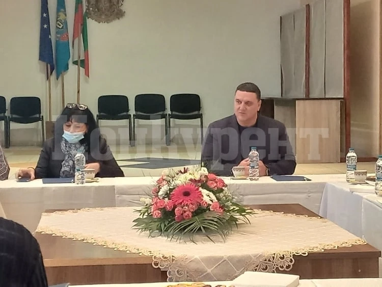 Дискутираха образованието в Оряхово