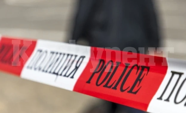 Откриха мъртъв мъж пред дома му в бургаския квартал „Меден рудник”
