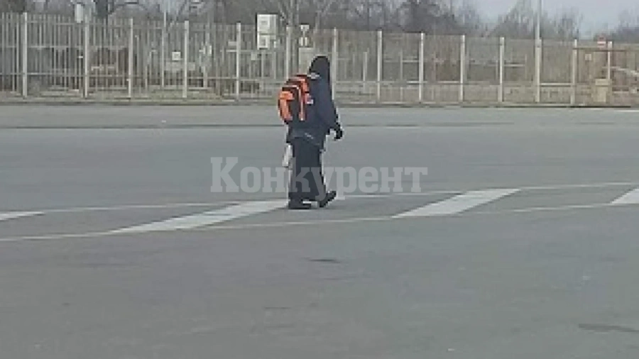Мистериозна жена в черно плаши Свиленград