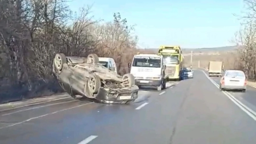 Тройна катастрофа при изпреварване между Разград и Шумен