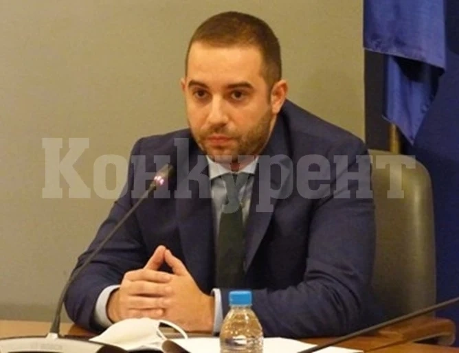 През месец май ще получим адаптирана ваксина срещу COVID