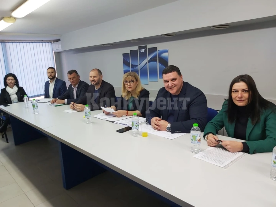 Кметове на общини и депутати от ГЕРБ поискаха държавата да компенсира 100% местните управи в цените на тока