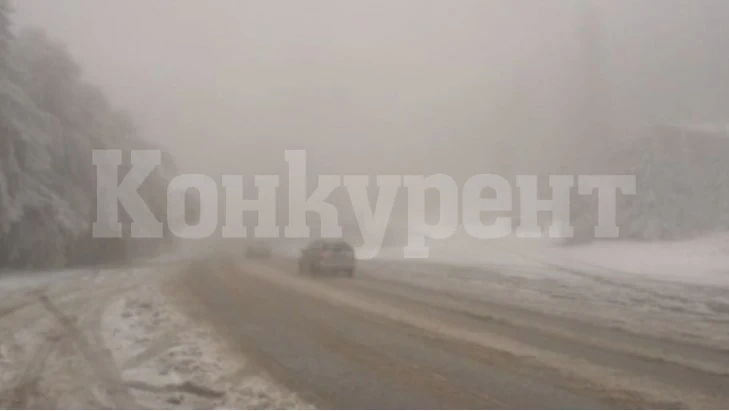 Снежен кошмар по пътищата в Родопите, във Велинград стана голяма трагедия