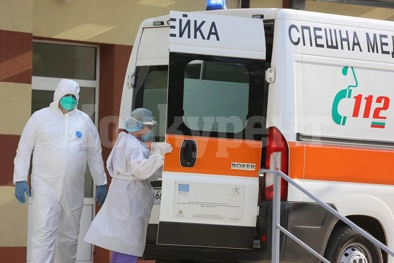 Трима мъже издъхнаха от COVID в Монтанско, заразено е бебе на 3 месеца