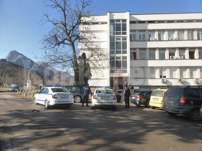 20-годишен от София е подал сигнала за бомбата в МБАЛ-Враца