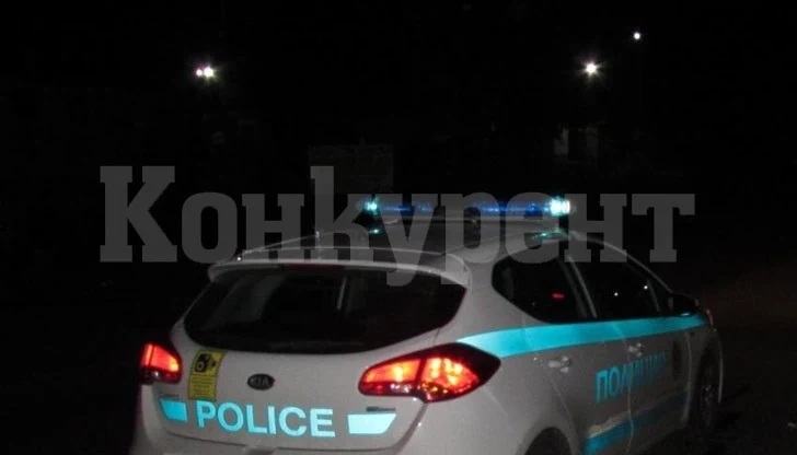 Яко къркан подкара бясно фирмен автомобил, натресе се в паркирана кола