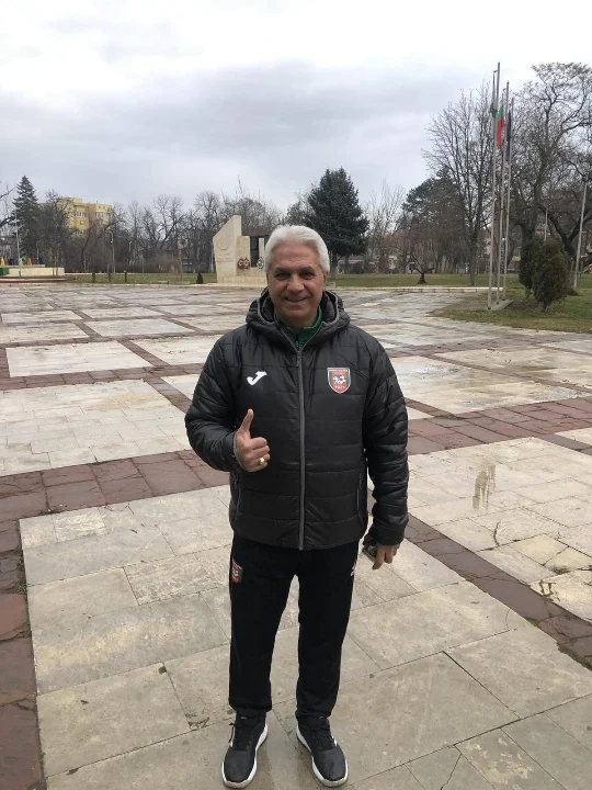 Яшко поздрави Камата за ЧРД