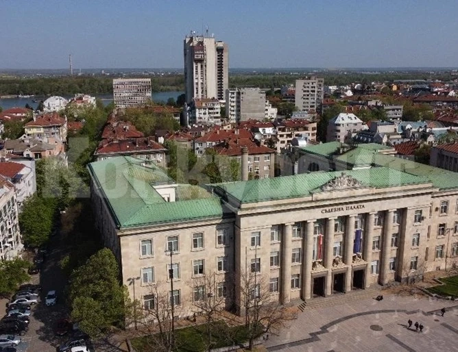 Задържаха русенец, издирван от властите в Германия за измама с документи