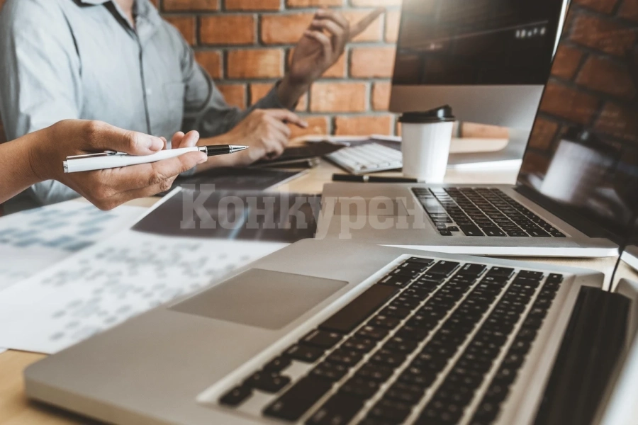 До 28 февруари работодателите подават справки за изплатени през 2021 година доходи на физически лица