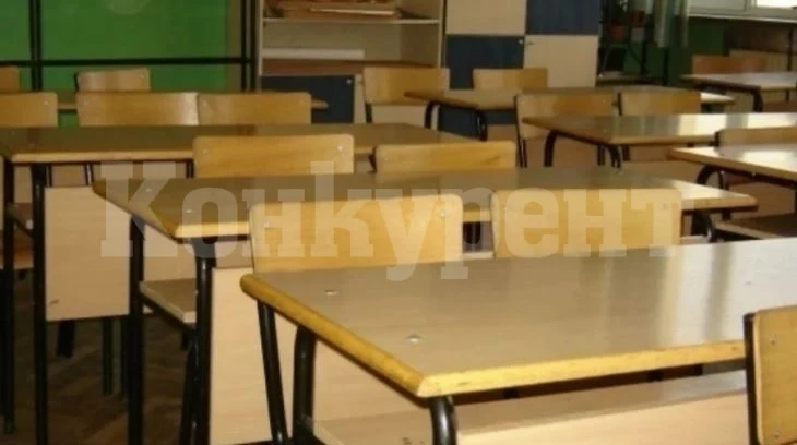 Мазилка падна върху ученик във видинско училище