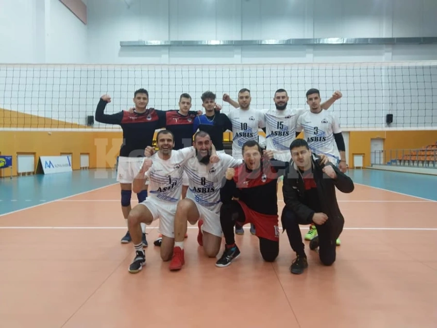 ВК Град записа победа в дерби, остава в Топ 3