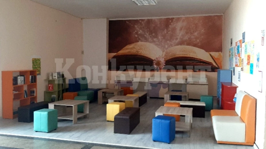 Библиотечен кът за учениците от езиковата гимназия във Видин