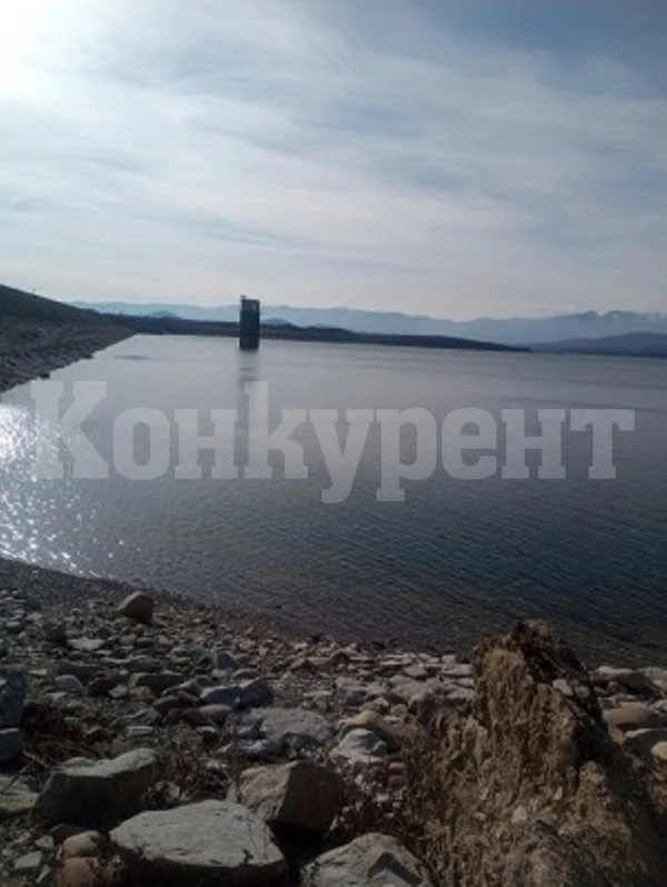 40 чувала боклуци събраха доброволци по бреговете на язовир „Огоста“